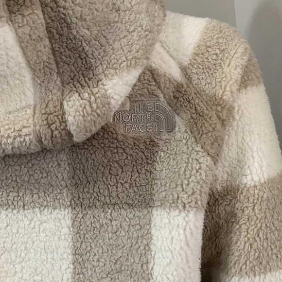 The North Face Jacket - Picture 11 of 14